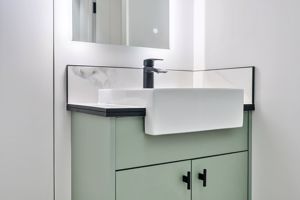 Photo 17- click for photo gallery